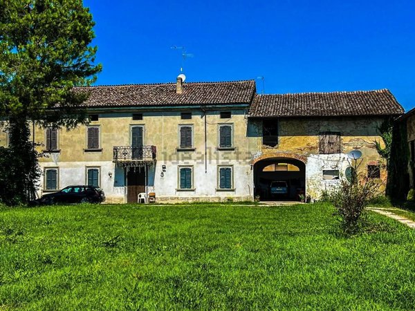 appartamento in vendita a Colorno in zona Sacca