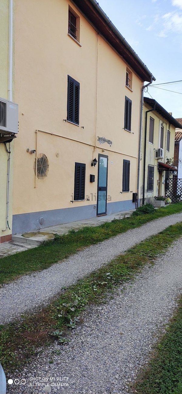 pentavano in vendita a Colorno