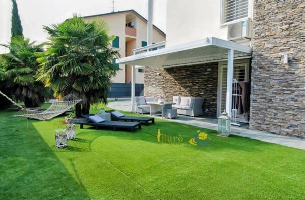 casa indipendente in vendita a Colorno