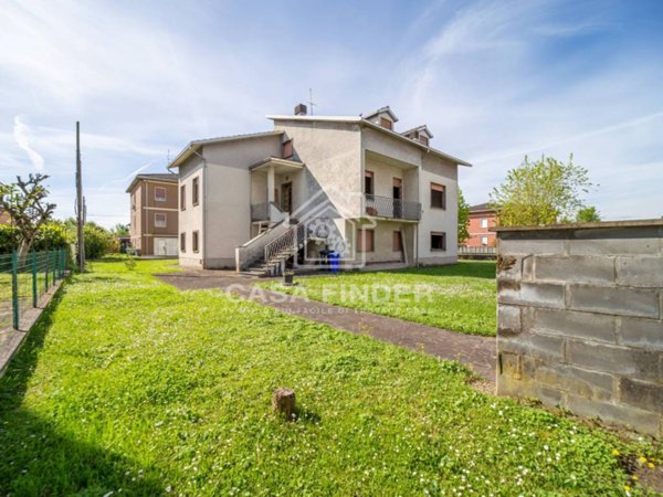 casa indipendente in vendita a Colorno
