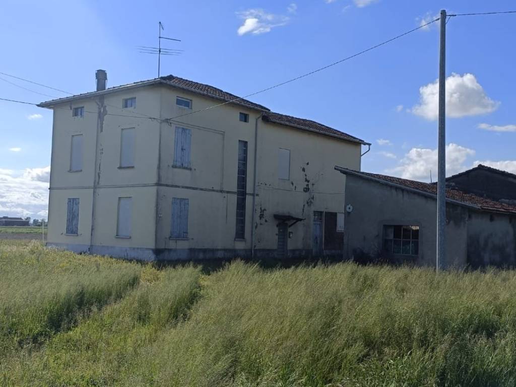 quadrivano in vendita a Colorno