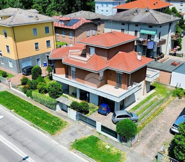casa indipendente in vendita a Colorno