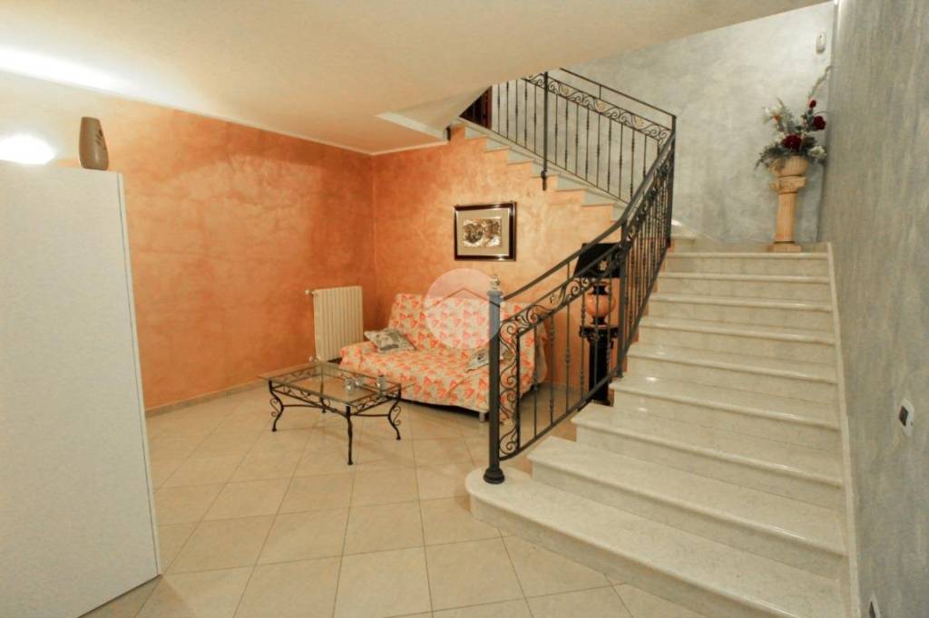 casa indipendente in vendita a Colorno in zona Mezzano Rondani