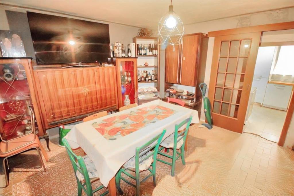 casa indipendente in vendita a Colorno in zona Copermio