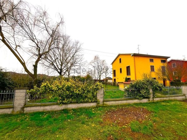 casa indipendente in vendita a Colorno in zona Sanguigna