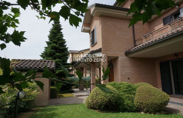 casa indipendente in vendita a Colorno