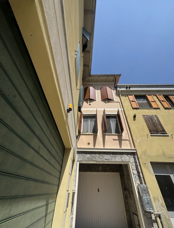 casa indipendente in vendita a Colorno