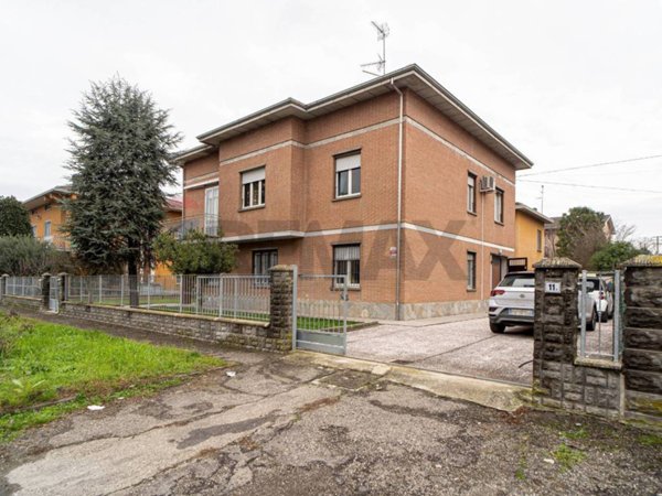 casa indipendente in vendita a Colorno