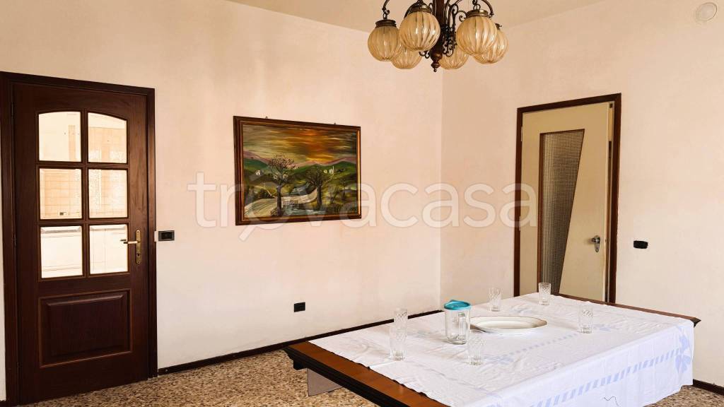 casa indipendente in vendita a Colorno