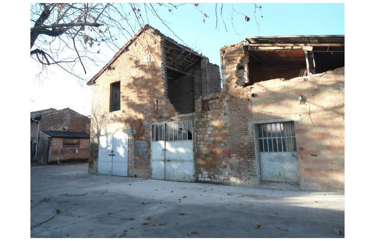 casa indipendente in vendita a Colorno in zona Sanguigna