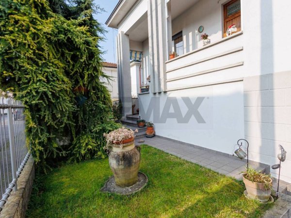 casa indipendente in vendita a Colorno