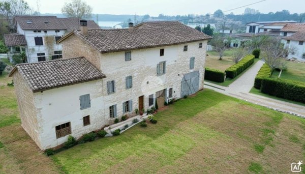 casa indipendente in vendita a Colorno in zona Mezzano Rondani