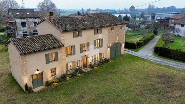 casa indipendente in vendita a Colorno in zona Mezzano Rondani