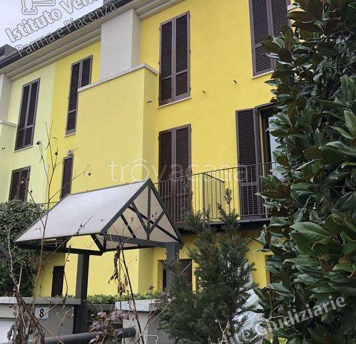 casa indipendente in vendita a Colorno