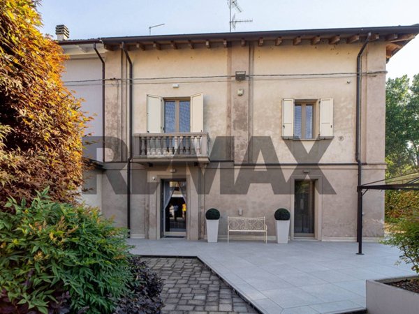 casa indipendente in vendita a Colorno in zona Vedole