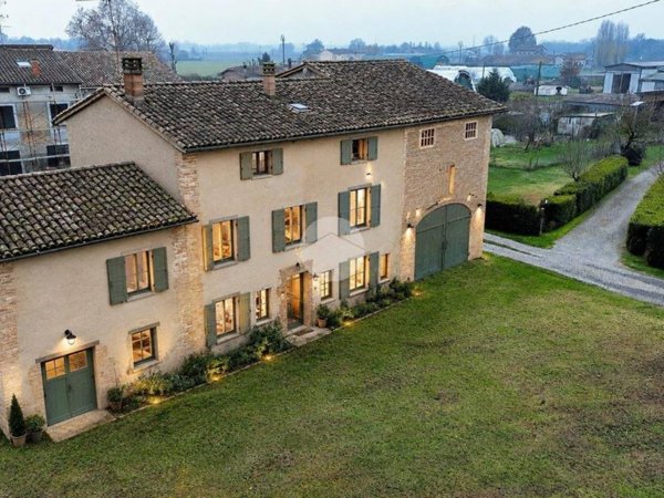 casa indipendente in vendita a Colorno in zona Mezzano Rondani