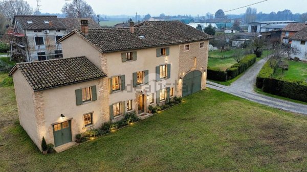 casa indipendente in vendita a Colorno in zona Mezzano Rondani