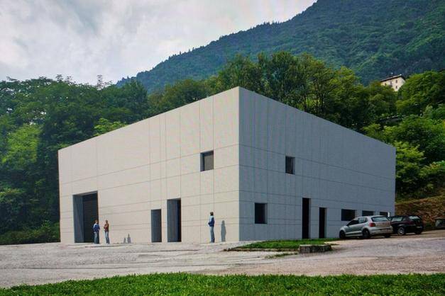 locale commerciale in vendita a Compiano