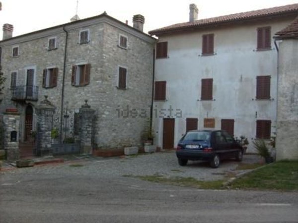 casa indipendente in vendita a Compiano