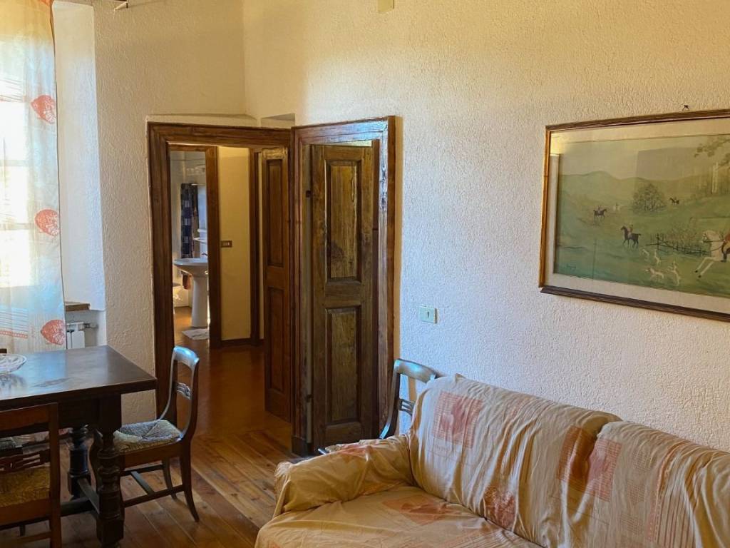 appartamento in vendita a Compiano