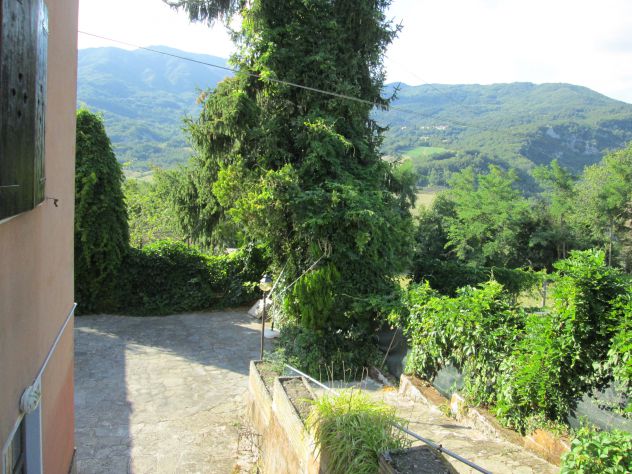 casa indipendente in vendita a Corniglio in zona La Villa