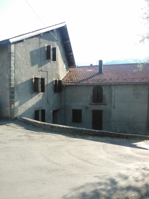 casa indipendente in vendita a Corniglio in zona Bosco