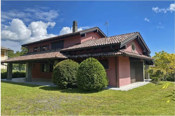 casa indipendente in vendita a Corniglio in zona Bosco