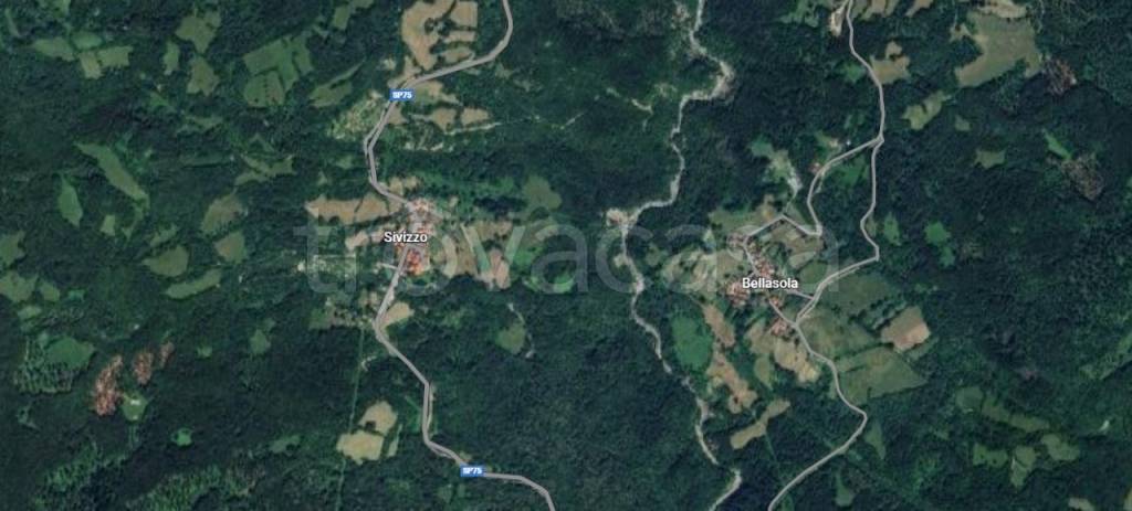 casa indipendente in vendita a Corniglio in zona Sivizzo