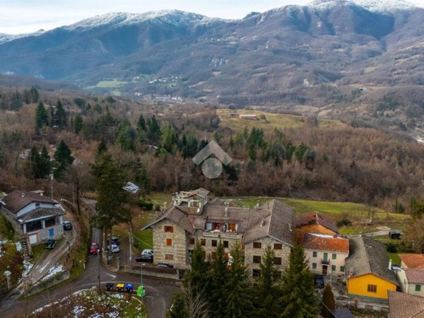 appartamento in vendita a Corniglio