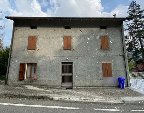 casa indipendente in vendita a Corniglio in zona Bosco