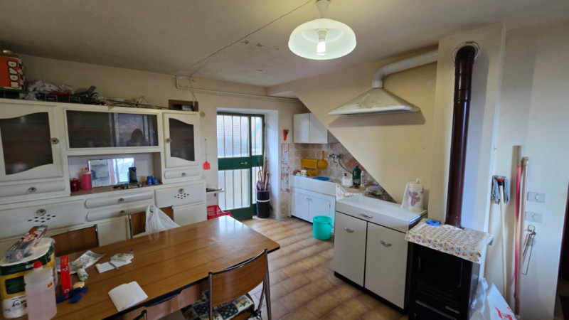 casa indipendente in vendita a Corniglio in zona Bellasola