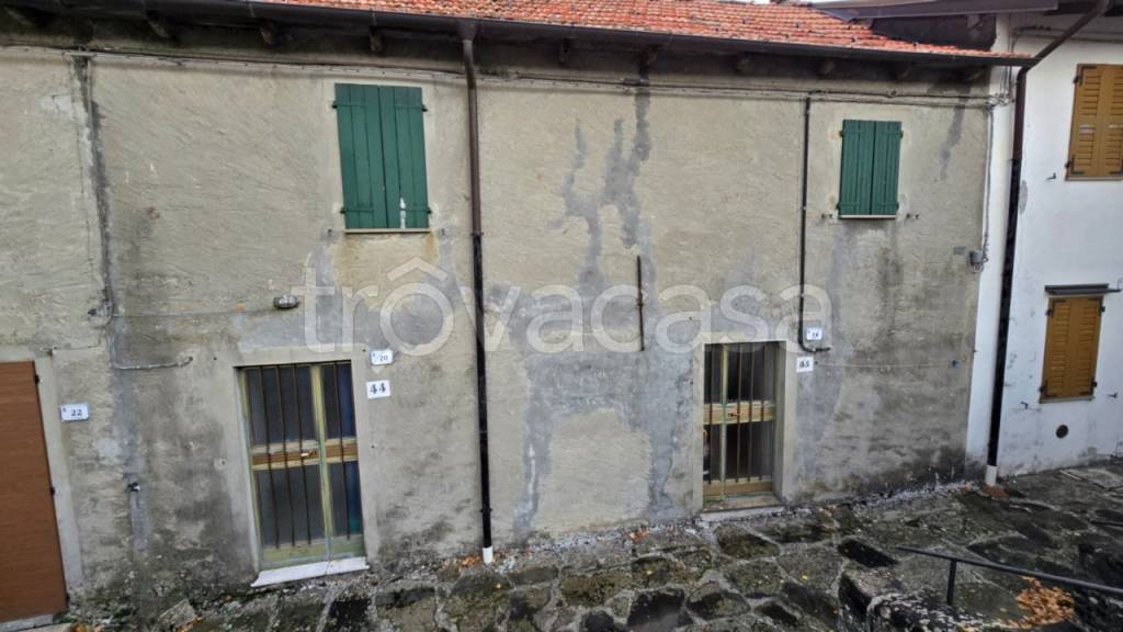 casa indipendente in vendita a Corniglio in zona Bellasola