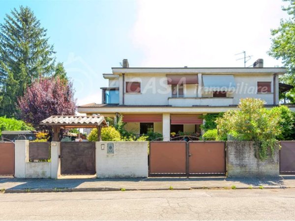 casa indipendente in vendita a Felino