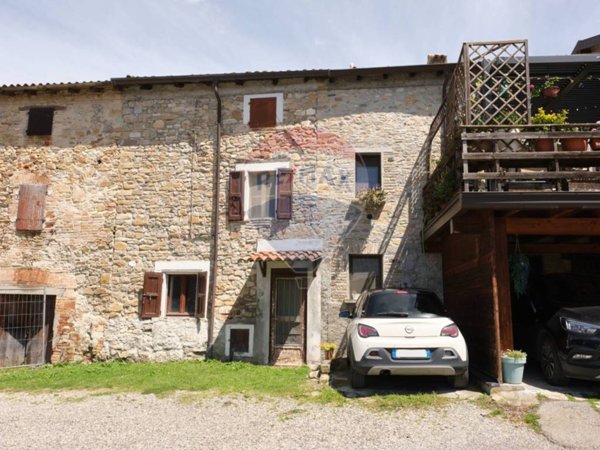 casa indipendente in vendita a Felino