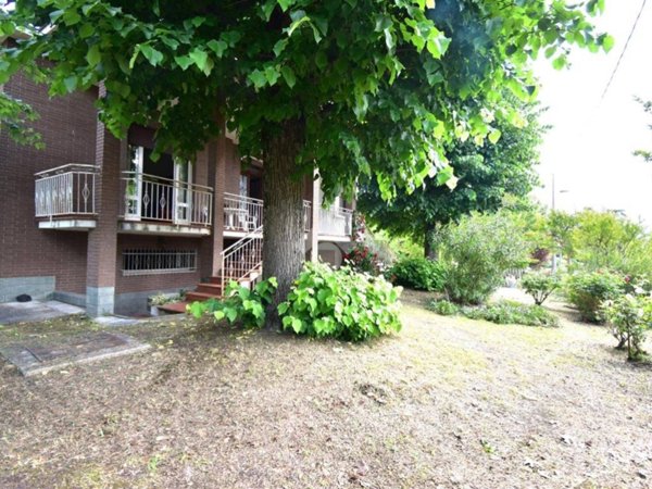 casa indipendente in vendita a Felino