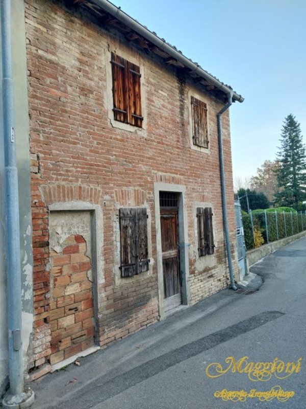 casa semindipendente in vendita a Felino