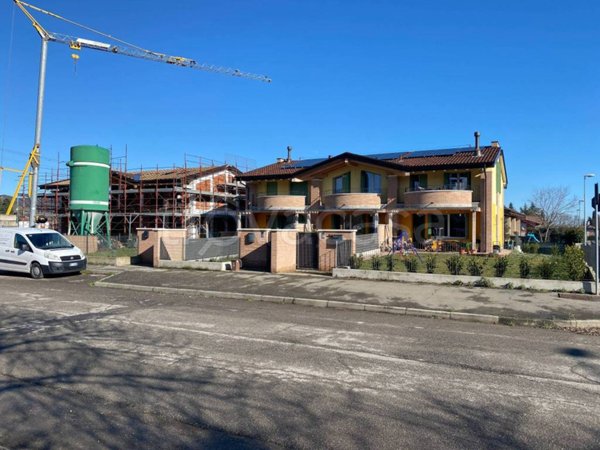casa indipendente in vendita a Felino