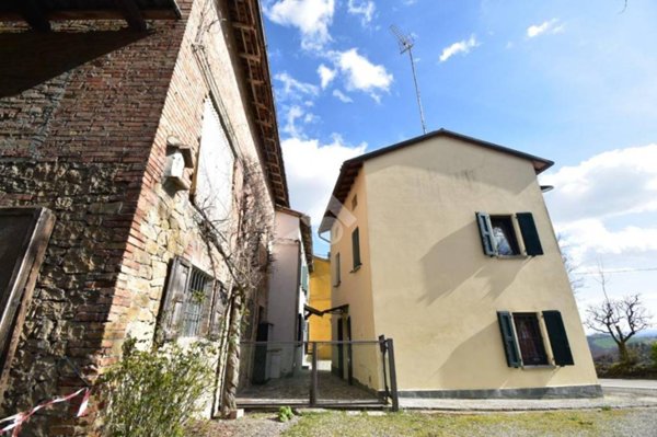 casa indipendente in vendita a Felino