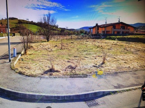 terreno edificabile in vendita a Felino