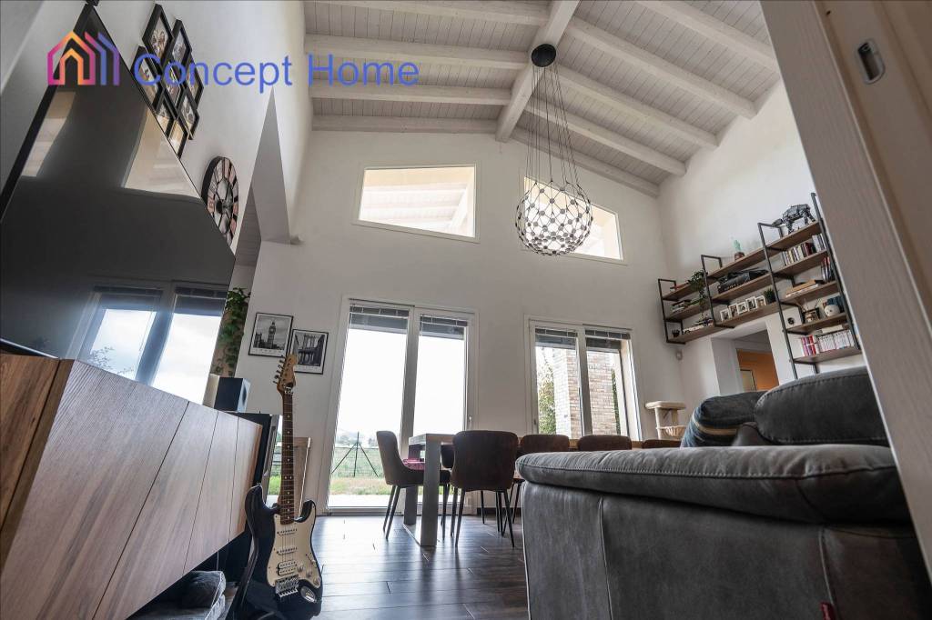 casa indipendente in vendita a Felino
