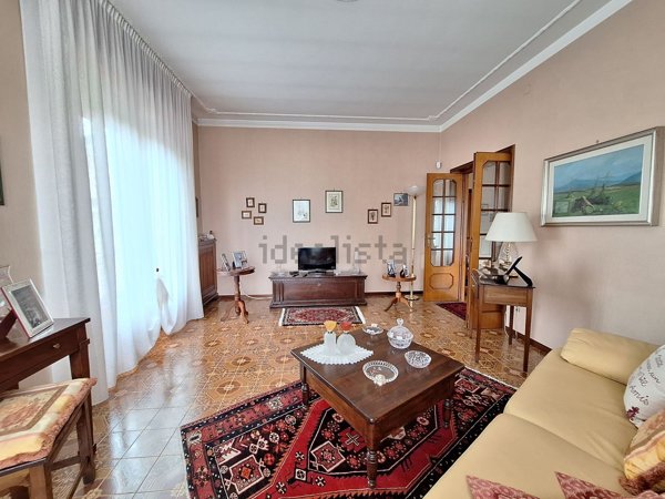 casa indipendente in vendita a Felino