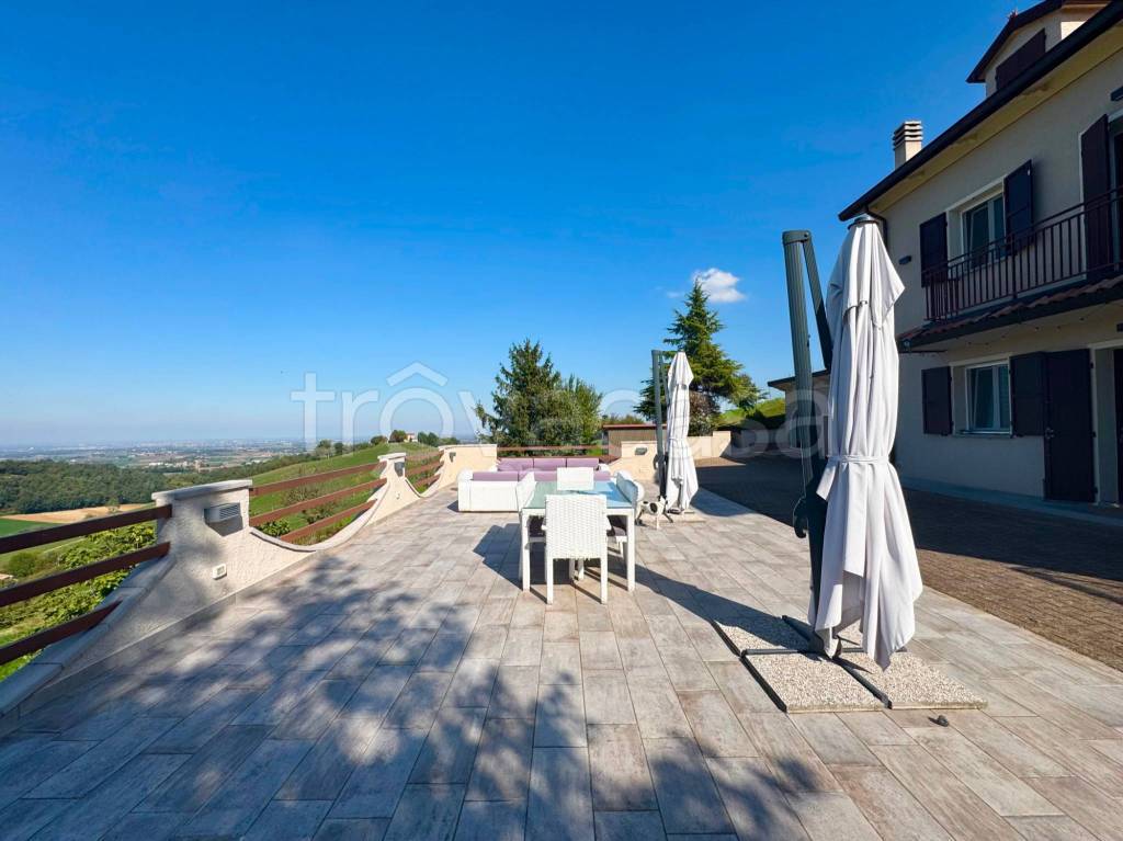 casa indipendente in vendita a Felino