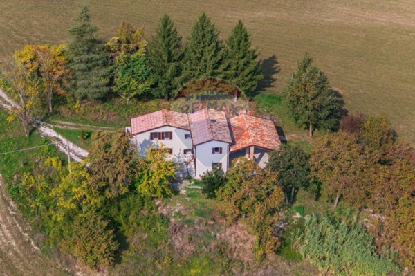 casa indipendente in vendita a Felino