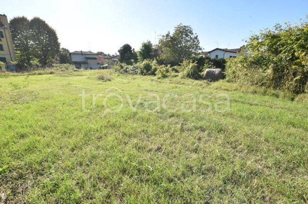 terreno edificabile in vendita a Felino