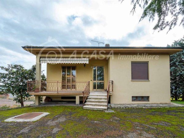 casa indipendente in vendita a Felino