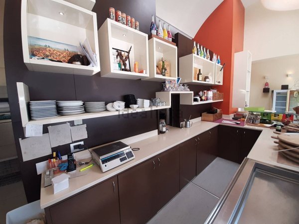 negozio in vendita a Felino