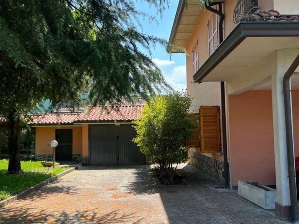 casa indipendente in vendita a Felino