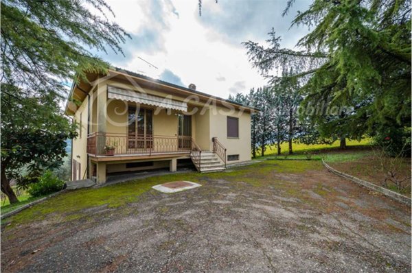 casa indipendente in vendita a Felino