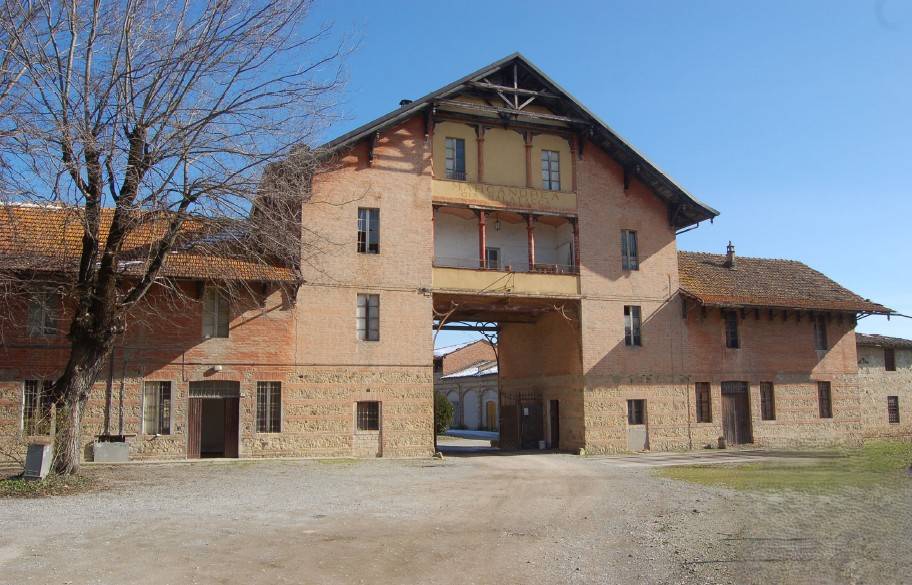 intera palazzina in vendita a Felino