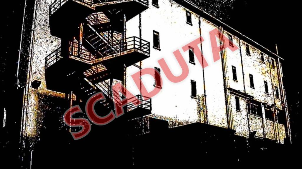 locale commerciale in vendita a Felino